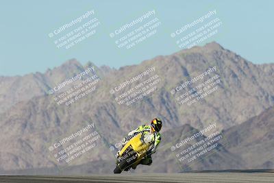 media/Dec-01-2025-Moto Forza (Mon) [[2daa91e15f]]/2-Intermediate Group/Session 4 Turn 9/